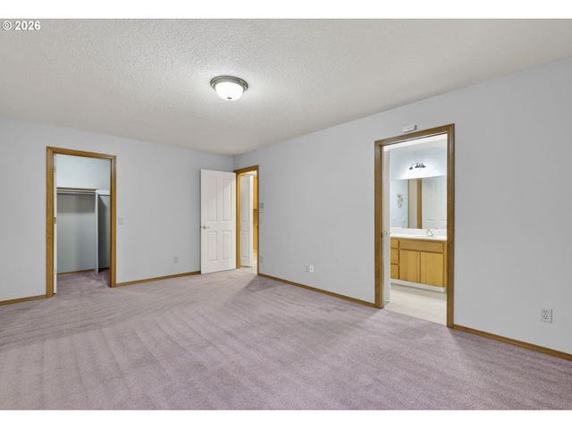 2277 Sw NANCY Pl, Gresham, OR 97080