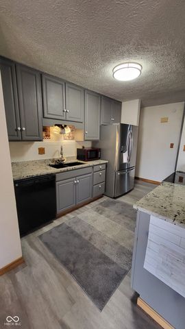 6932 Turnberry Way, Indianapolis, IN 46237