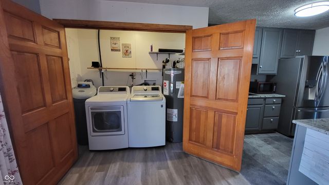 6932 Turnberry Way, Indianapolis, IN 46237