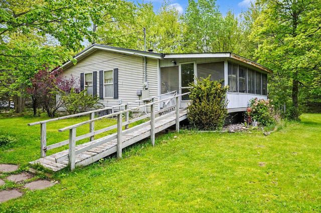 6954 Magruder Road, Beaverton, MI 48612