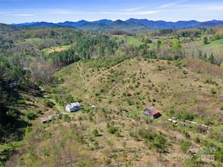 6370 Meadows Town Road, Marshall, NC 28753