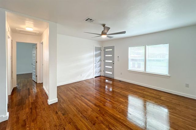 909 SW 48th Street, Oklahoma City, OK 73109