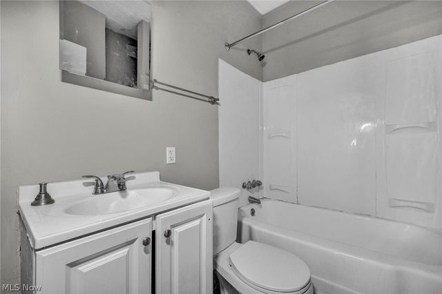 3274 E 123rd Street, Cleveland, OH 44120