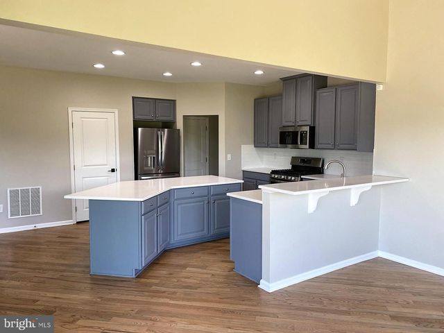 122 GARRETT LN, Gilbertsville, PA 19525