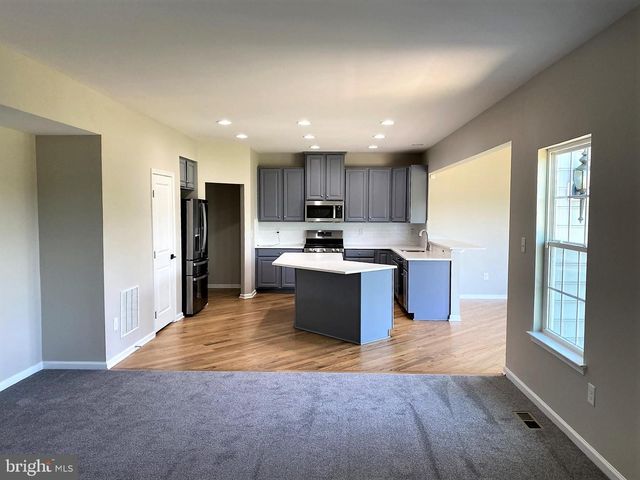 122 GARRETT LN, Gilbertsville, PA 19525