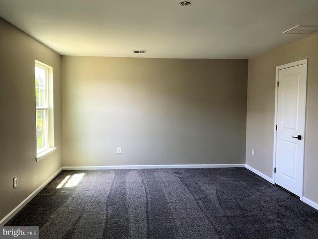 122 GARRETT LN, Gilbertsville, PA 19525