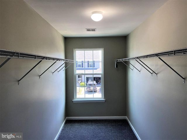 122 GARRETT LN, Gilbertsville, PA 19525