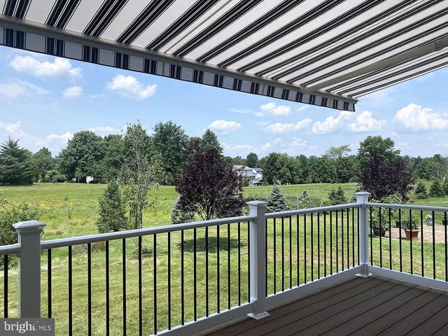 122 GARRETT LN, Gilbertsville, PA 19525