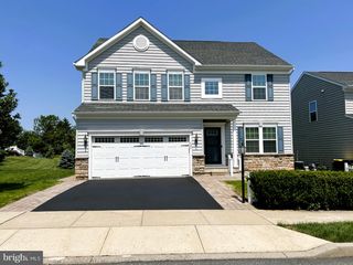 122 GARRETT LN, Gilbertsville, PA 19525