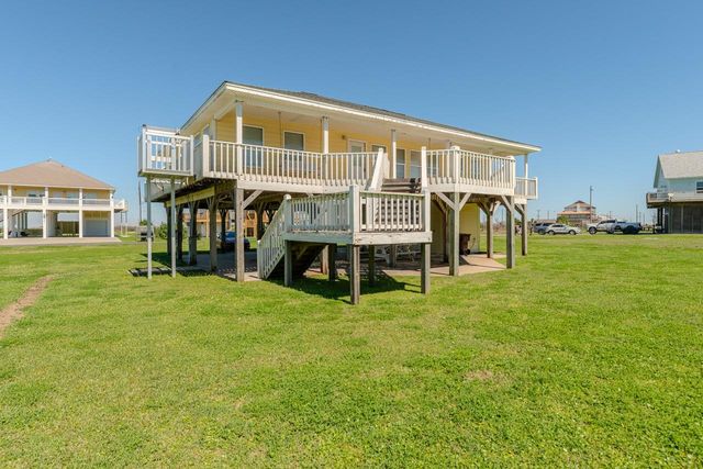 3520 Hannas Reef, Crystal Beach, TX 77650