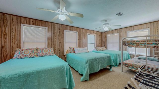 3520 Hannas Reef, Crystal Beach, TX 77650