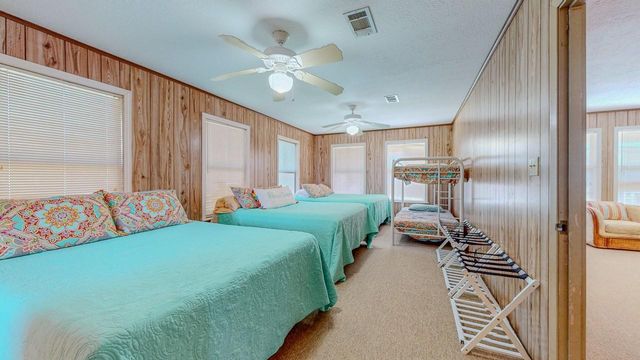 3520 Hannas Reef, Crystal Beach, TX 77650
