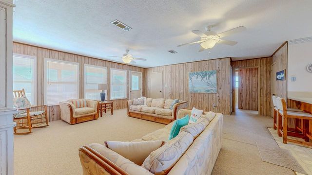 3520 Hannas Reef, Crystal Beach, TX 77650