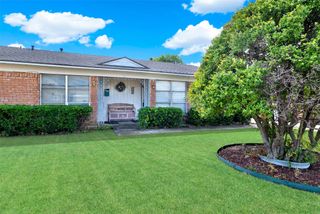300 Hilltop Avenue A, Richardson, TX 75081