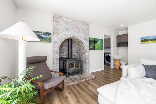 11243 Garland Lane, La Conner, WA 98257