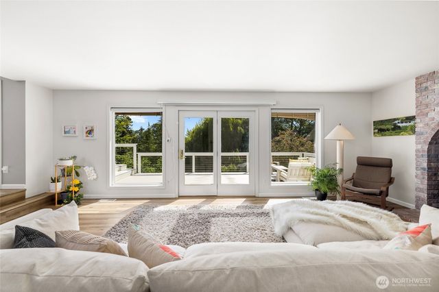 11243 Garland Lane, La Conner, WA 98257