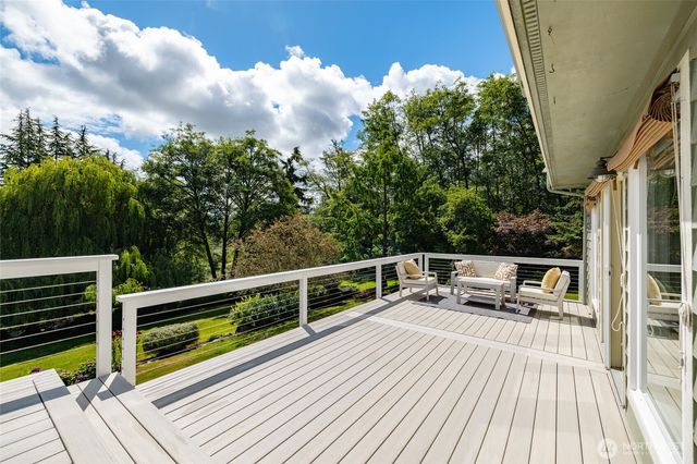 11243 Garland Lane, La Conner, WA 98257