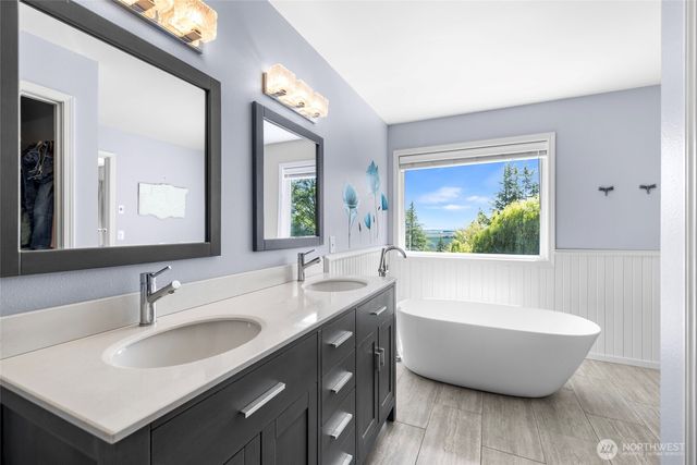 11243 Garland Lane, La Conner, WA 98257