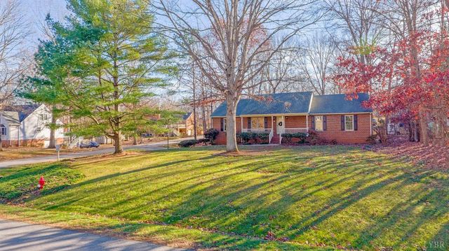 171 Britt Place, Forest, VA 24551