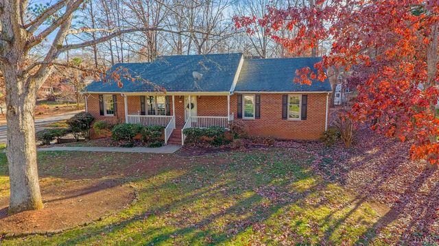 171 Britt Place, Forest, VA 24551