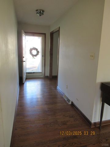 171 Britt Place, Forest, VA 24551