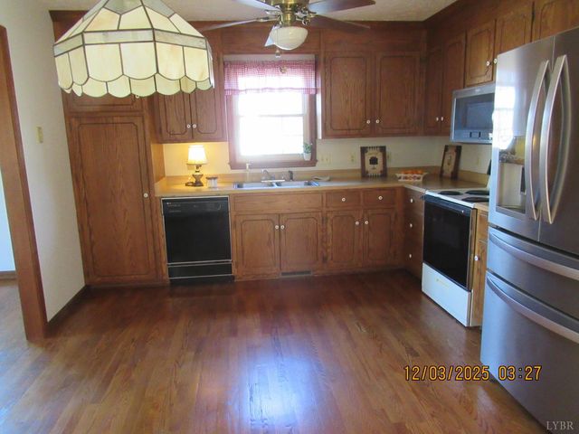 171 Britt Place, Forest, VA 24551