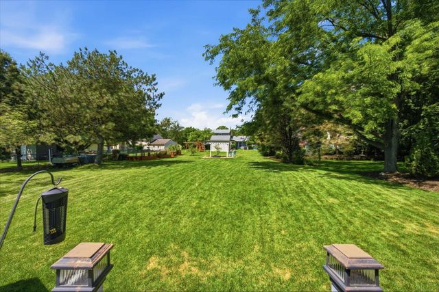 1232 Cavalier DRIVE, Waukesha, WI 53186