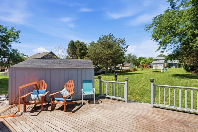 1232 Cavalier DRIVE, Waukesha, WI 53186