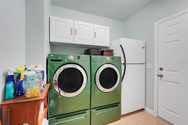 456 KESTREL DRIVE, Groveland, FL 34736