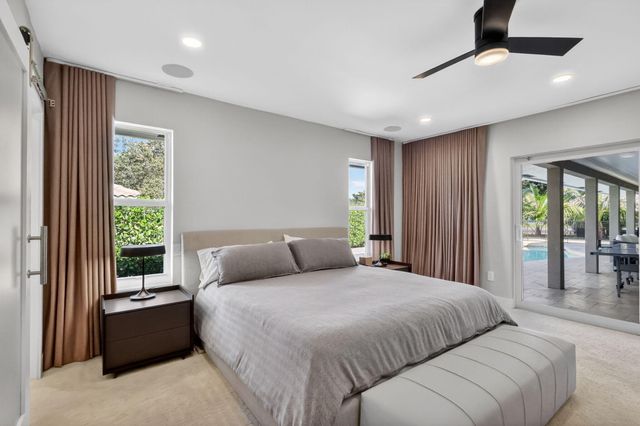 937 SW 34th Court, Boynton Beach, FL 33435