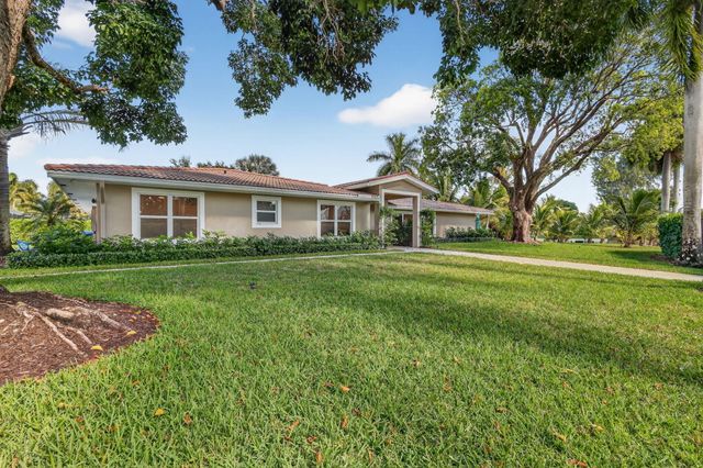 937 SW 34th Court, Boynton Beach, FL 33435