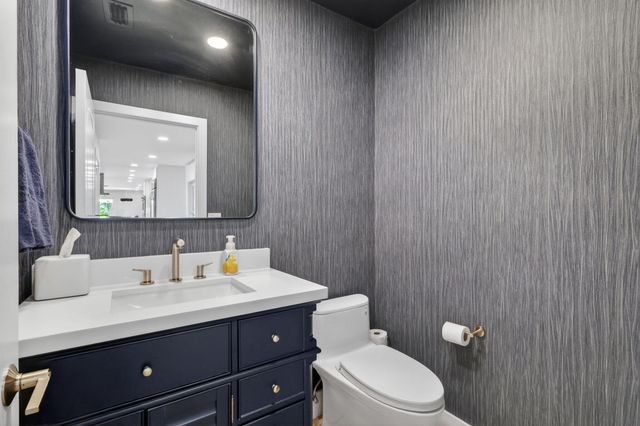 937 SW 34th Court, Boynton Beach, FL 33435