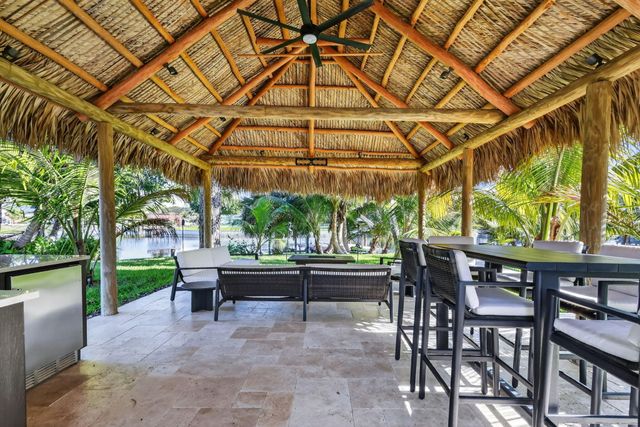 937 SW 34th Court, Boynton Beach, FL 33435