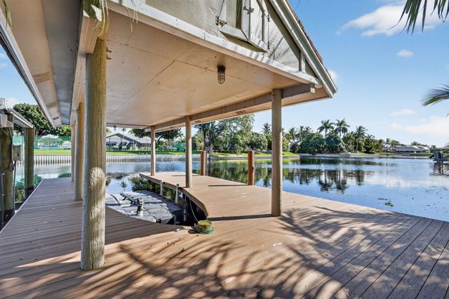 937 SW 34th Court, Boynton Beach, FL 33435