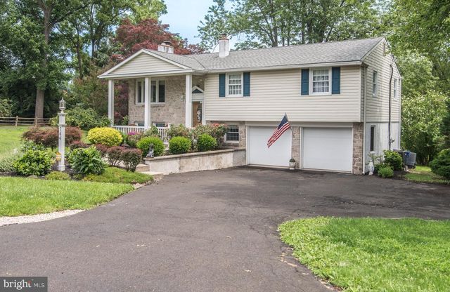 744 KLECKNER RD, Bensalem, PA 19020