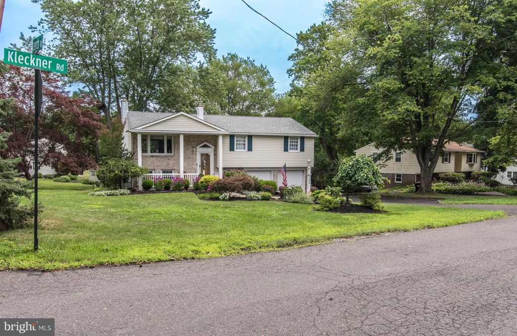 744 KLECKNER RD, Bensalem, PA 19020
