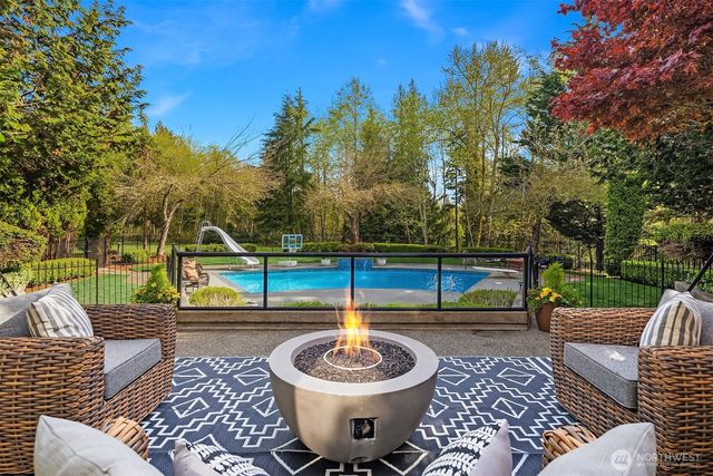 23233 257th Avenue SE, Maple Valley, WA 98038