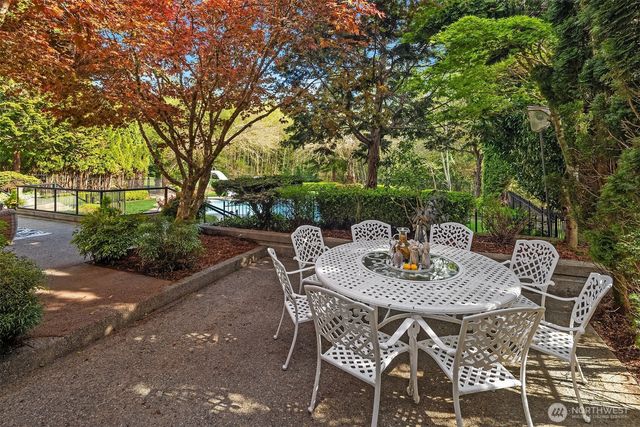 23233 257th Avenue SE, Maple Valley, WA 98038