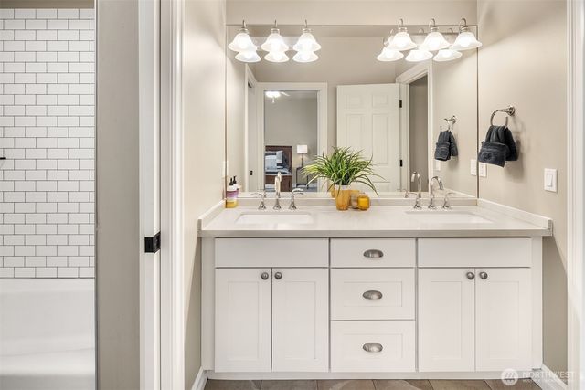 23233 257th Avenue SE, Maple Valley, WA 98038