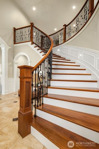 23233 257th Avenue SE, Maple Valley, WA 98038