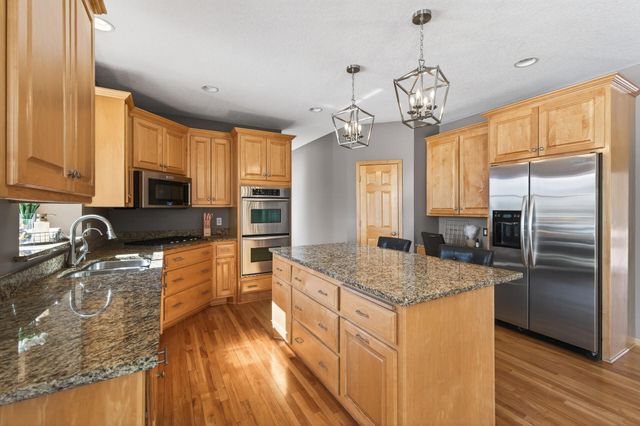 1928 140th Lane NE, Ham Lake, MN 55304