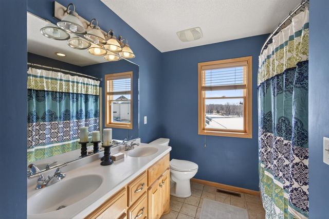 1928 140th Lane NE, Ham Lake, MN 55304