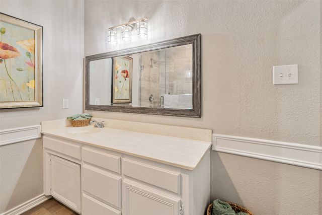 111 Hickory Creek Circle, Gun Barrel City, TX 75156