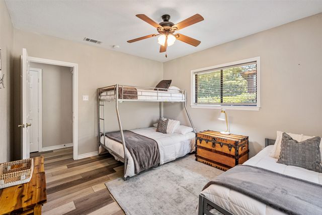111 Hickory Creek Circle, Gun Barrel City, TX 75156