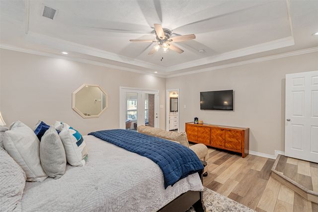 111 Hickory Creek Circle, Gun Barrel City, TX 75156