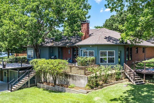 111 Hickory Creek Circle, Gun Barrel City, TX 75156