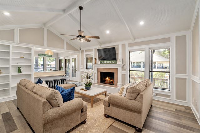 111 Hickory Creek Circle, Gun Barrel City, TX 75156