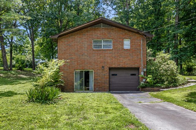 1534 Mcilvaine Drive, Maryville, TN 37803