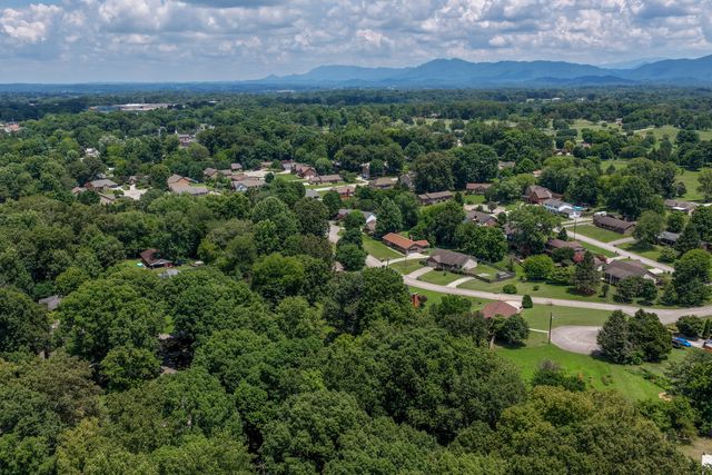 1534 Mcilvaine Drive, Maryville, TN 37803