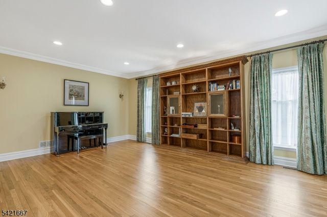 182 Beaumonte Way, Bridgewater Twp., NJ 08807